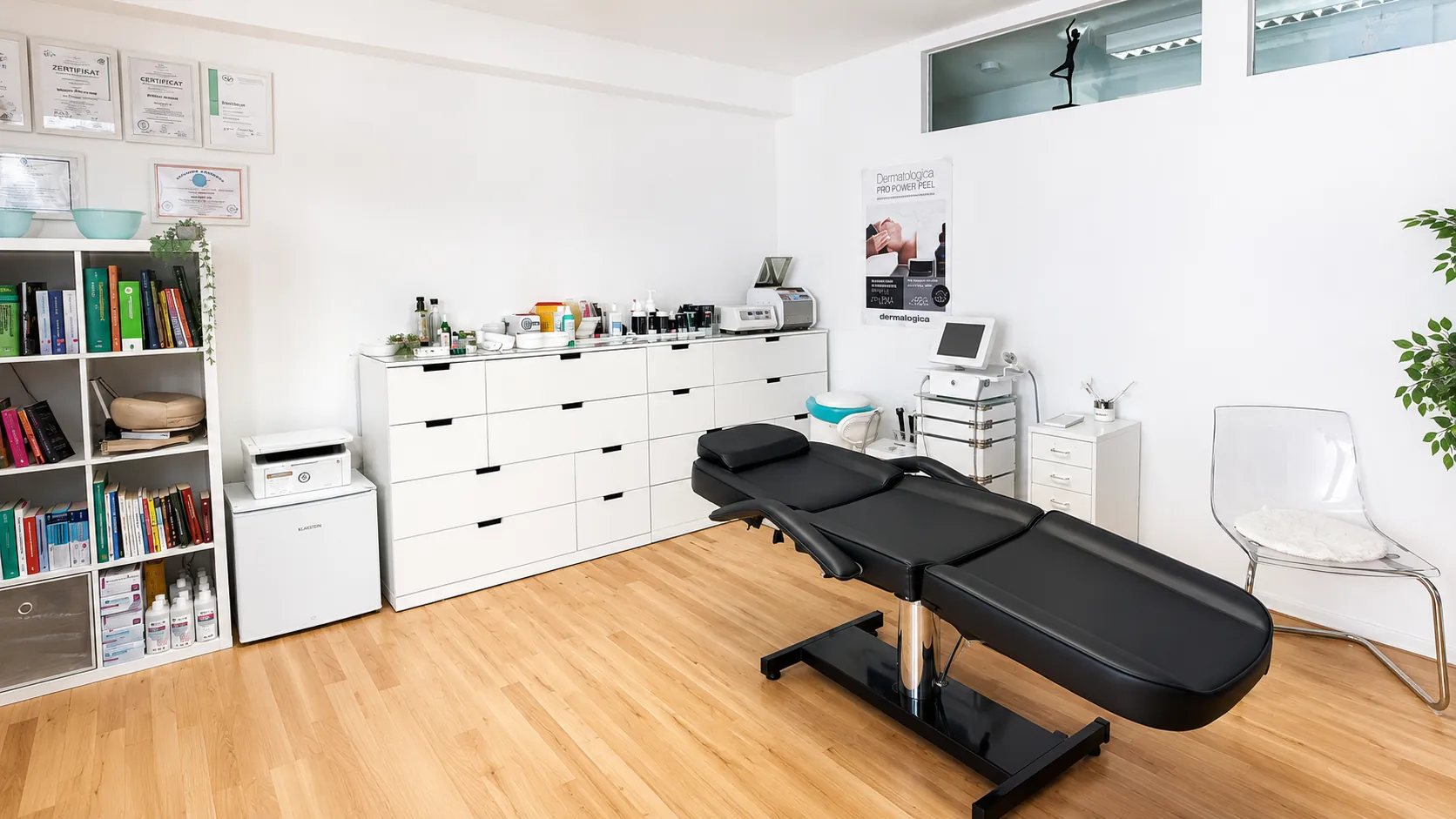 Behandlungsraum für spezielle Therapien in der Aura Heilpraxis